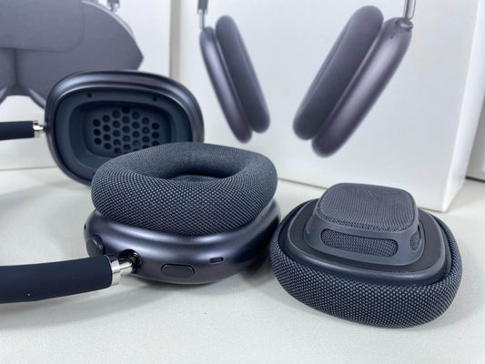 Apple AirPods Max – High-Fidelity Over-Ear Headphones with Active Noise Cancellation